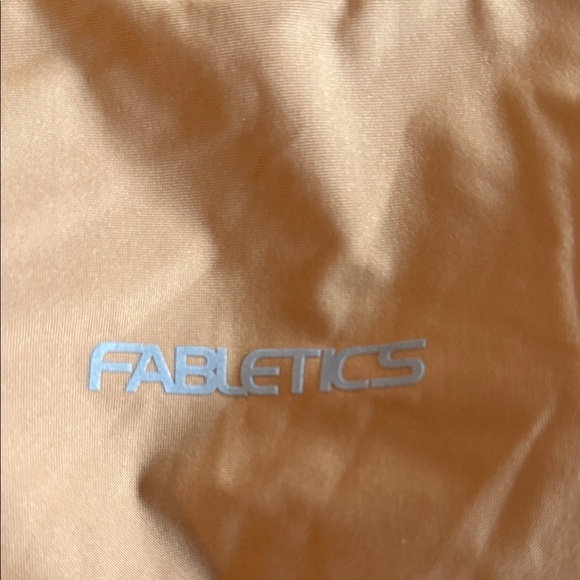 Fabletics No Bounce Reflective High Impact Sports Bra - Picture 6 of 11